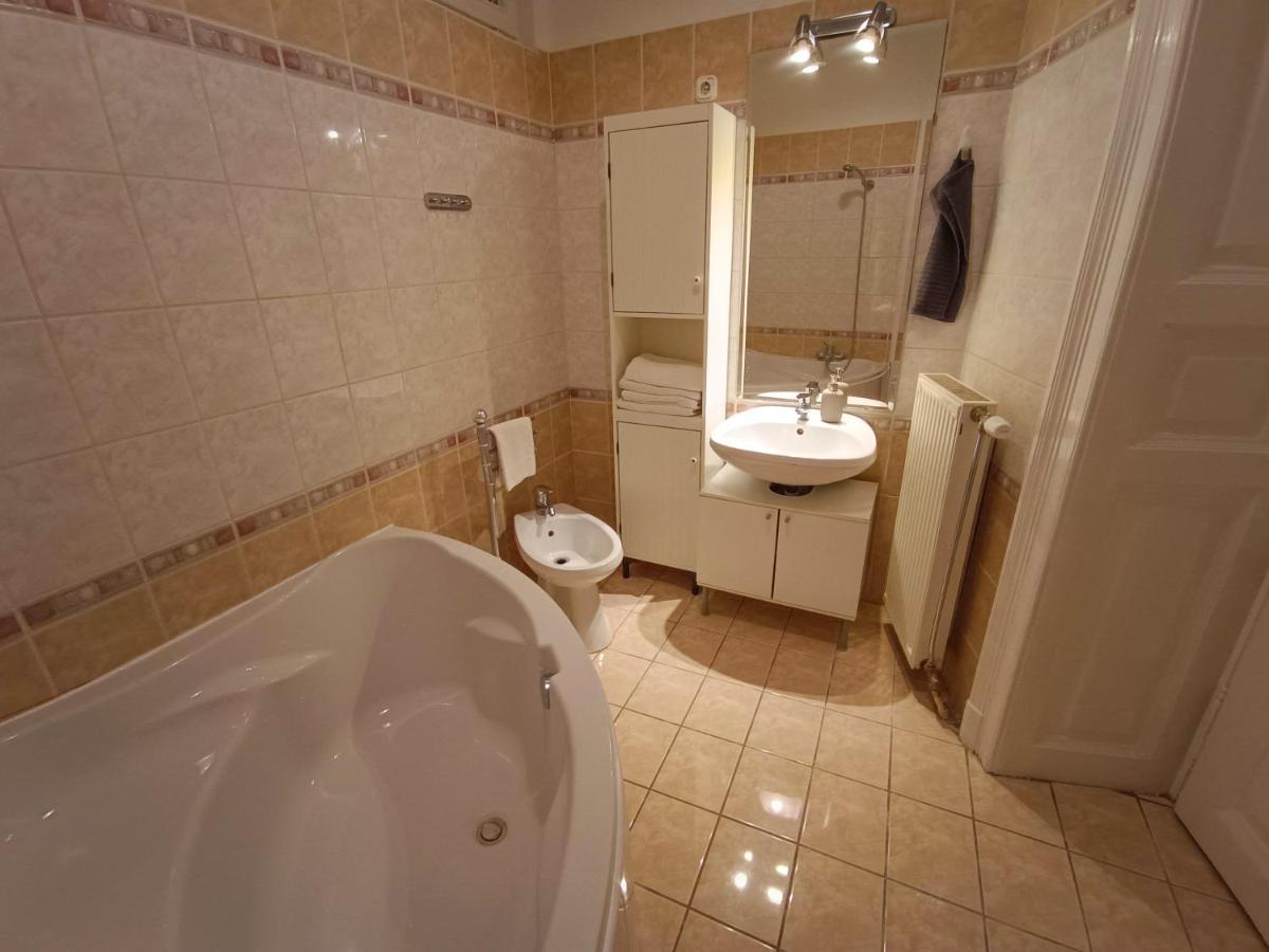 R171 Elitehost Raday Apartment Budapest Eksteriør billede